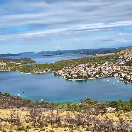 Sunrise Wellbeing Mobile For Mindful, Vegetarian, Active Rest, Just 35 Meters From The Sea * Grebaštica