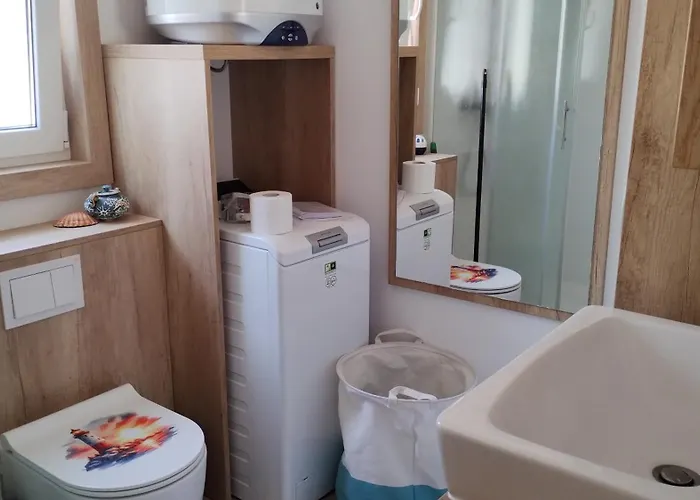 Sunrise Wellbeing Mobile For Mindful, Vegetarian, Active Rest, Just 35 Meters From The Sea 펜션 *